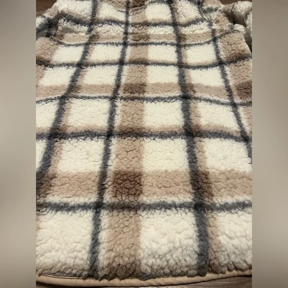 Abercrombie & Fitch Soft A&F AF Collection Quarter Zip Plaid Sherpa Pullover M - Picture 6 of 6